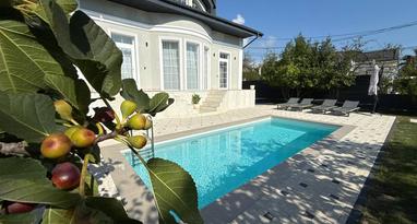 Фото №11423. Дом в хосте с бассейном