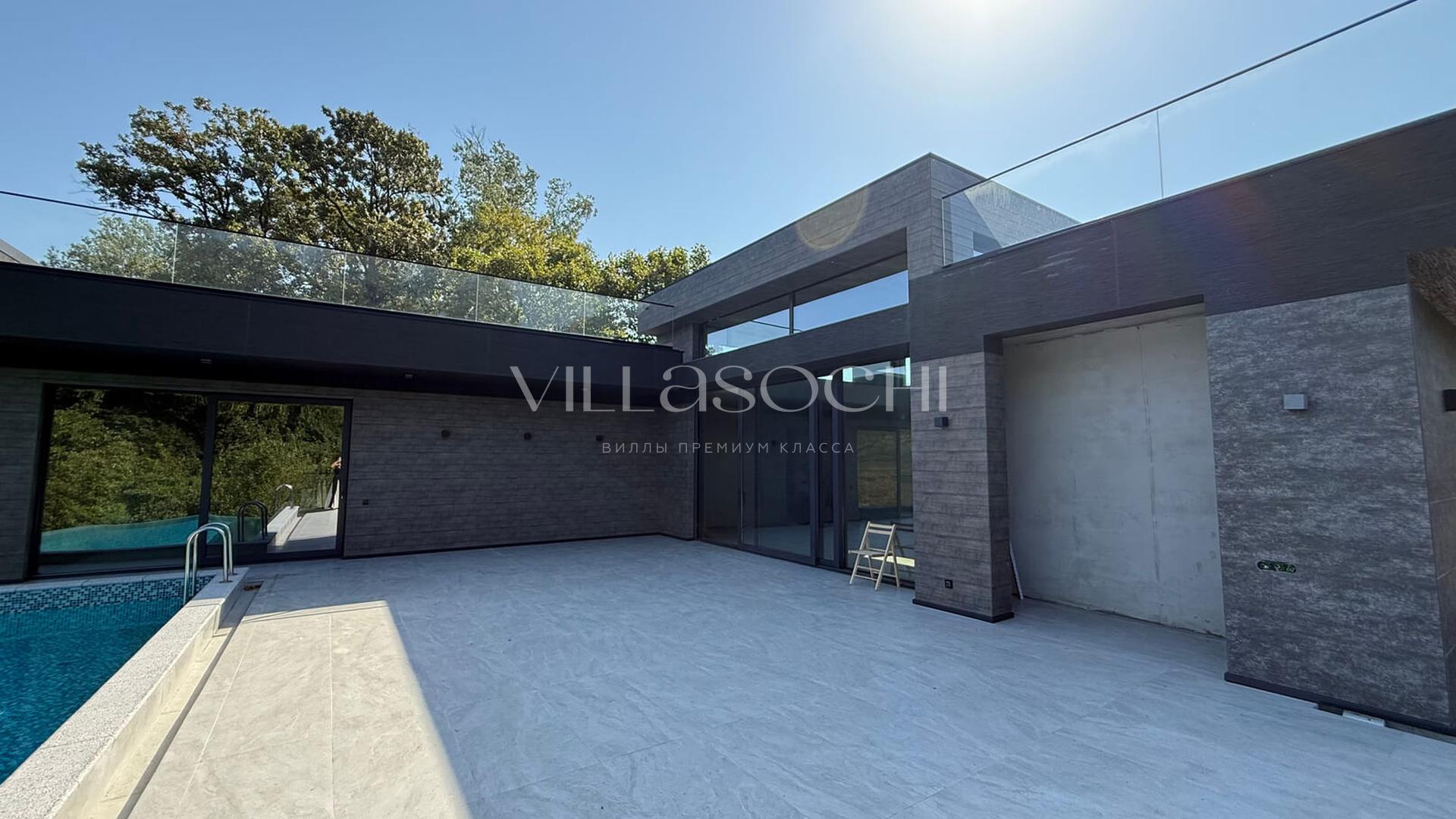 Фото №1. Современная вилла с бассейном infinity