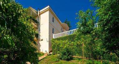 Фото №11303. Дом в зеленом и живописном районе Сочи