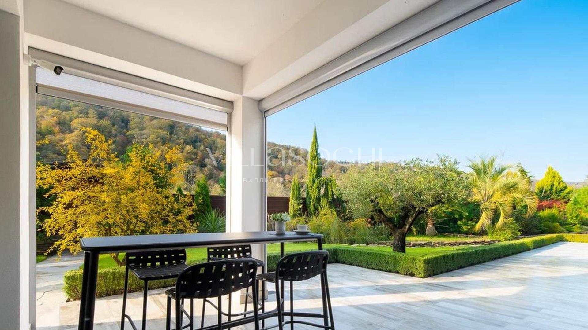 Фото №12039. Вилла с бассейном 350 м² на участке 28 соток в Сочи