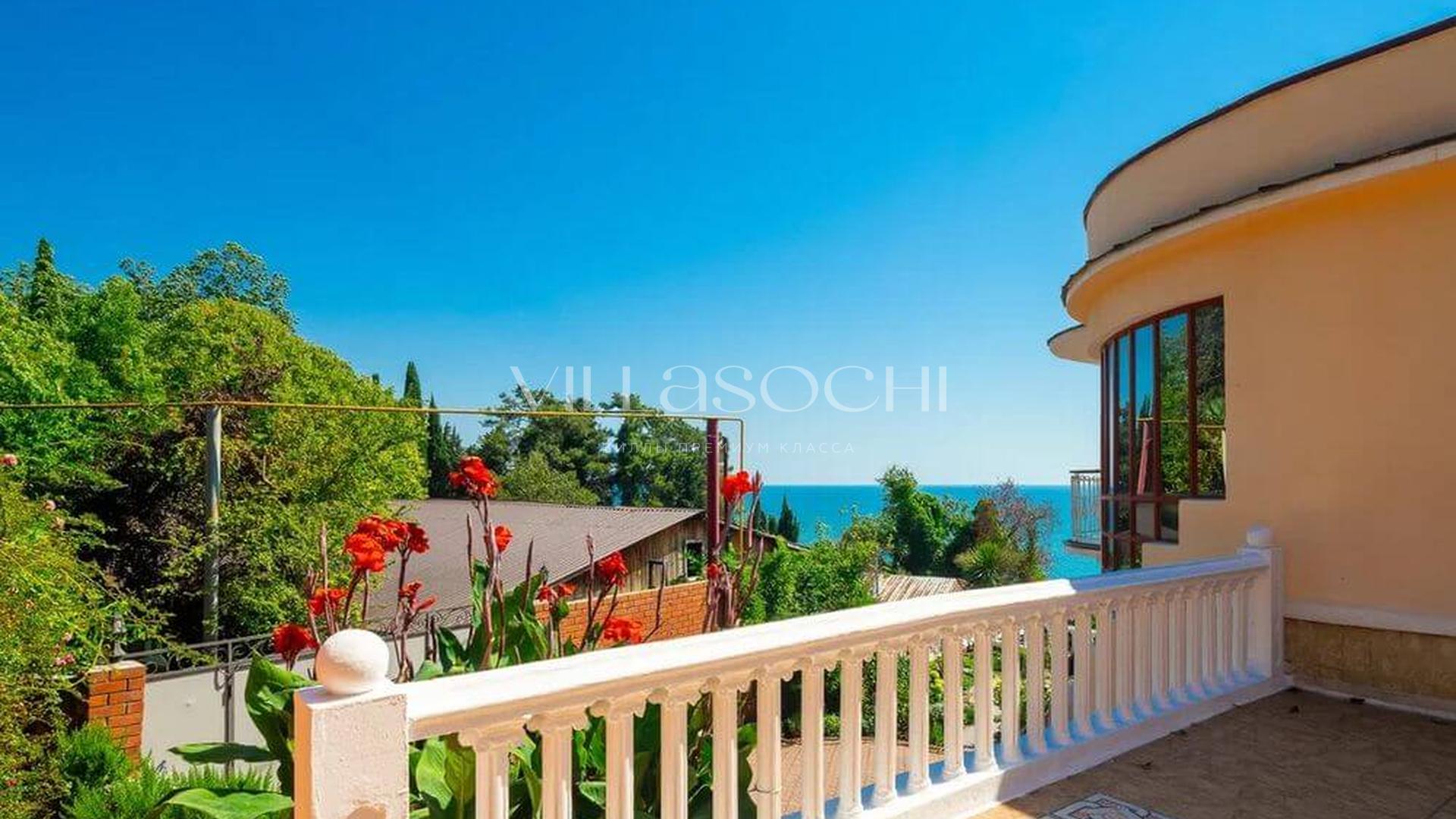 Фото №11302. Дом в зеленом и живописном районе Сочи