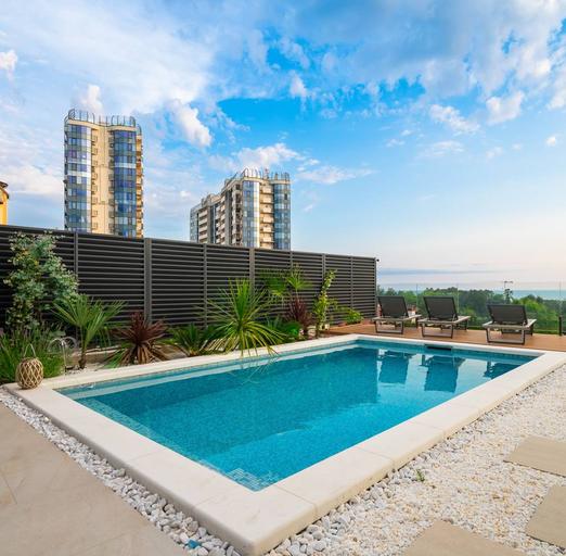 Фото №3. КП на улице Санаторной